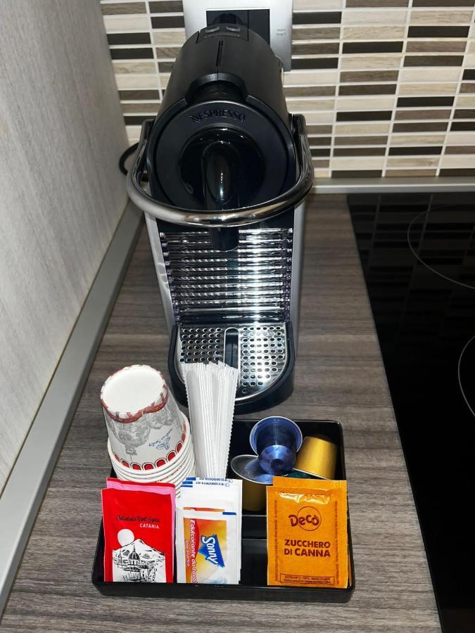 Dr House Apartment カターニア エクステリア 写真